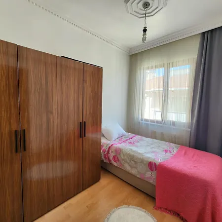 Great New Building In The Center With Elevator Apartment Istanbul