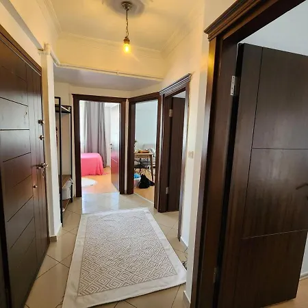 Great New Building In The Center With Elevator * Provincia di Istanbul